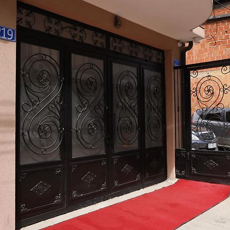 Oldtown Prishtina Apartments Pristina Kültér fotó